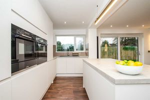 Photo 32- click for photo gallery